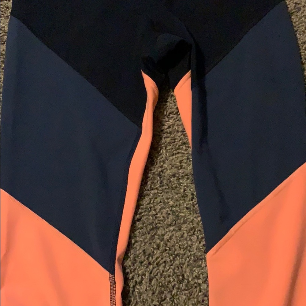 Capri Compression Legging - Picture 5 of 6